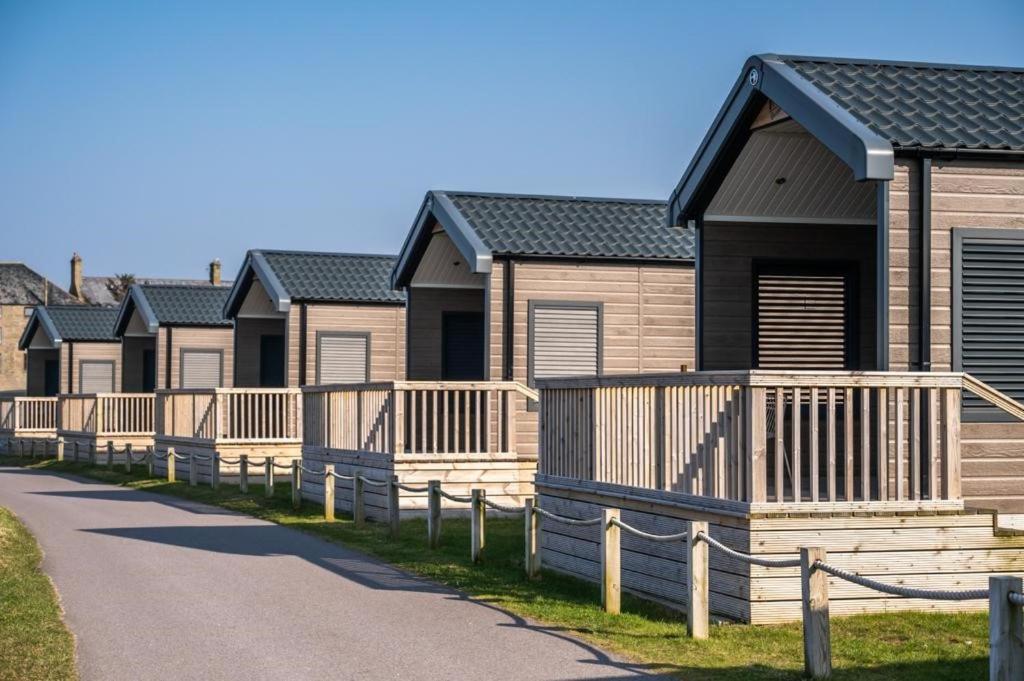 Beach Front Lodge Hopeman Esterno foto